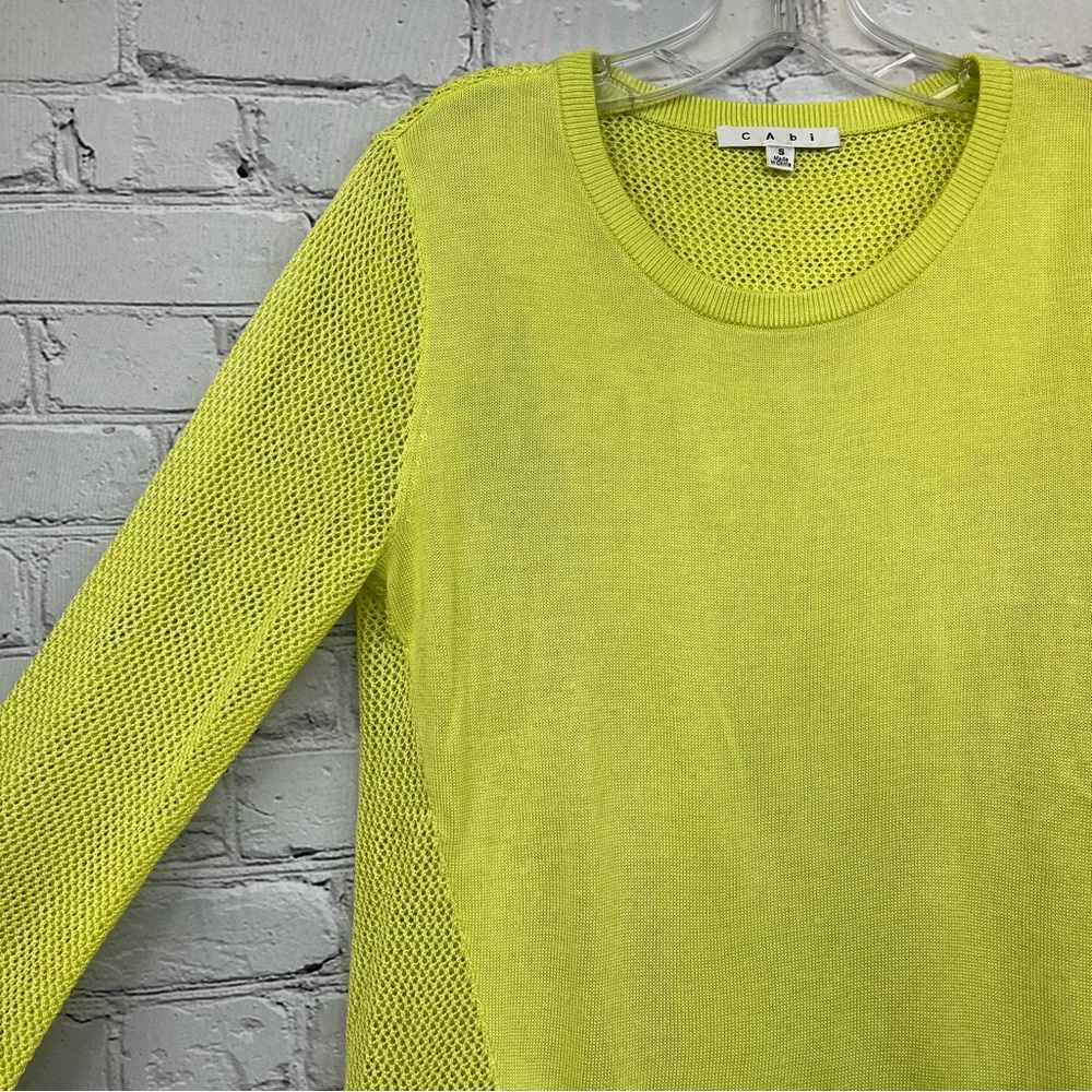 Cabi Split Back Pullover Sweater + Bonus Camisole… - image 5